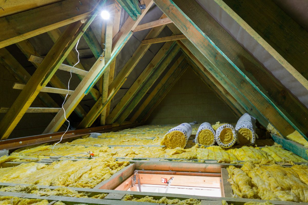 Tetto coibentato o ventilato? Una guida completa all’isolamento del tetto e del sottotetto, con materiali, sistemi di posa e soluzioni per gli edifici in Sardegna.